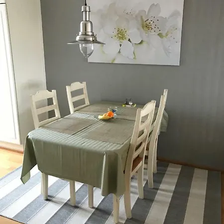 City Apartment 公寓 *